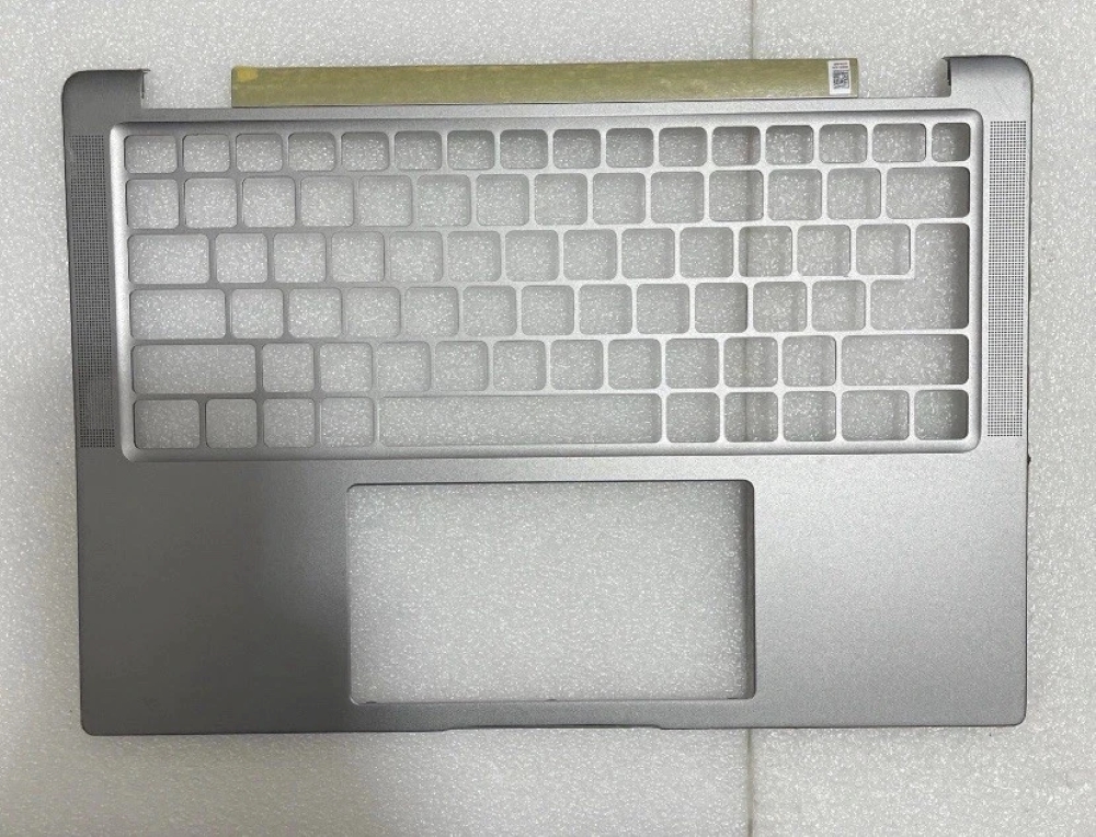 Latitude 7440 M. body