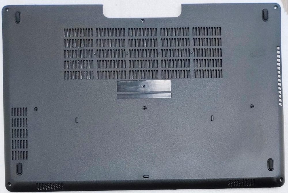 Latitude 5570